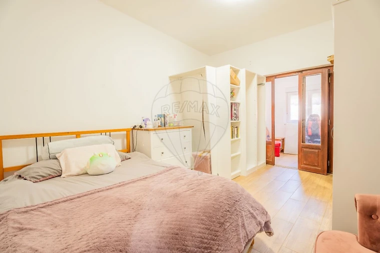 Apartamento T3 para Venda em Vila Verde dos Francos Foto 7