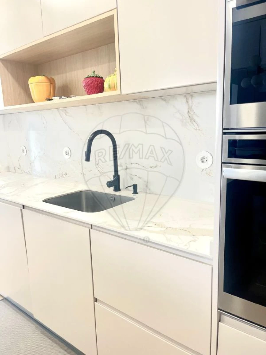 Apartamento T3 para Venda em Moscavide e Portela Foto 6