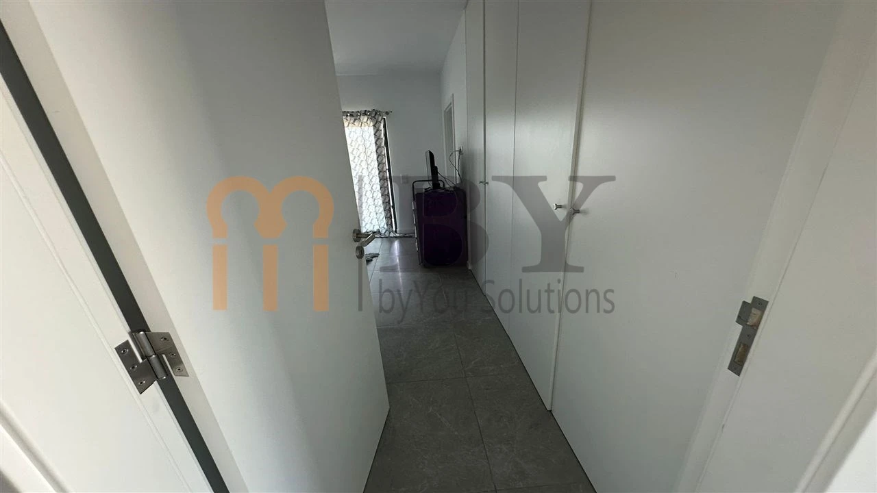 Moradia T4 para Venda em Odiaxere Foto 12