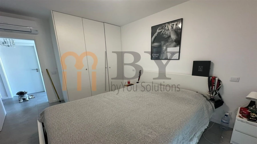 Moradia T4 para Venda em Odiaxere Foto 11