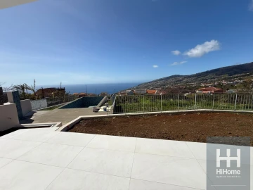 Moradia T2 para Venda em Arco da Calheta