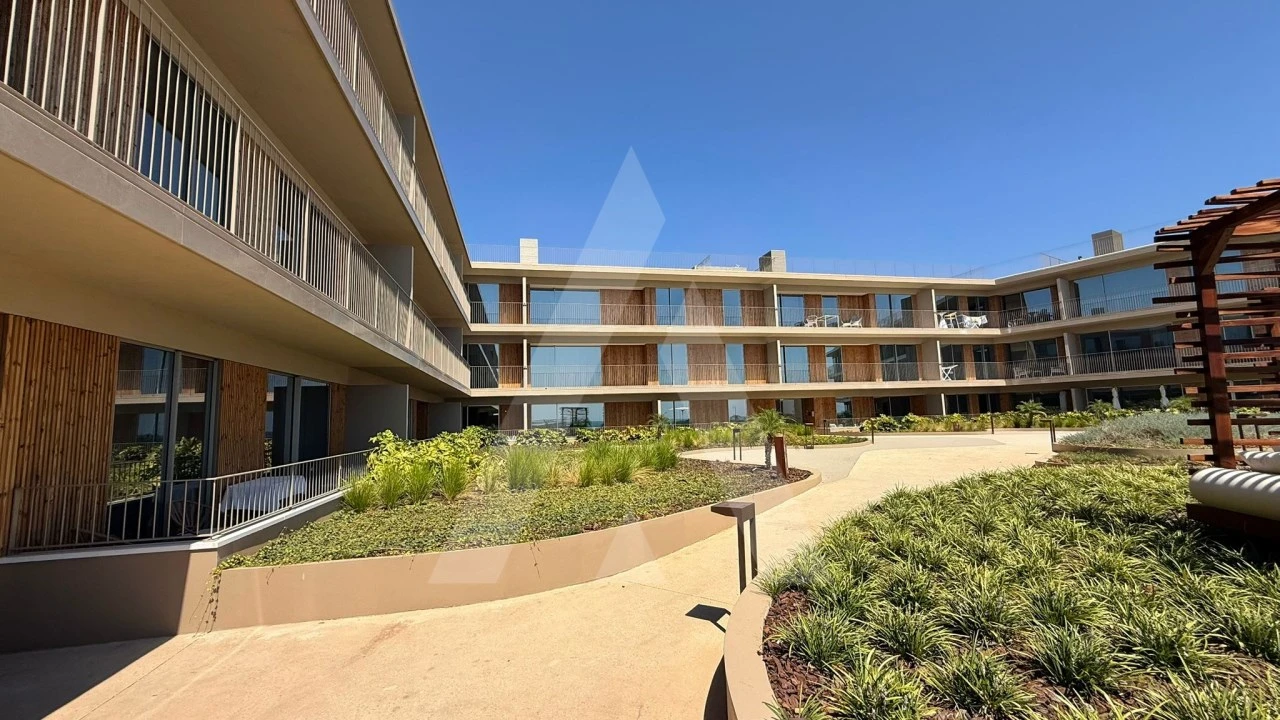 Apartamento T2 para Venda em Quarteira Foto 41
