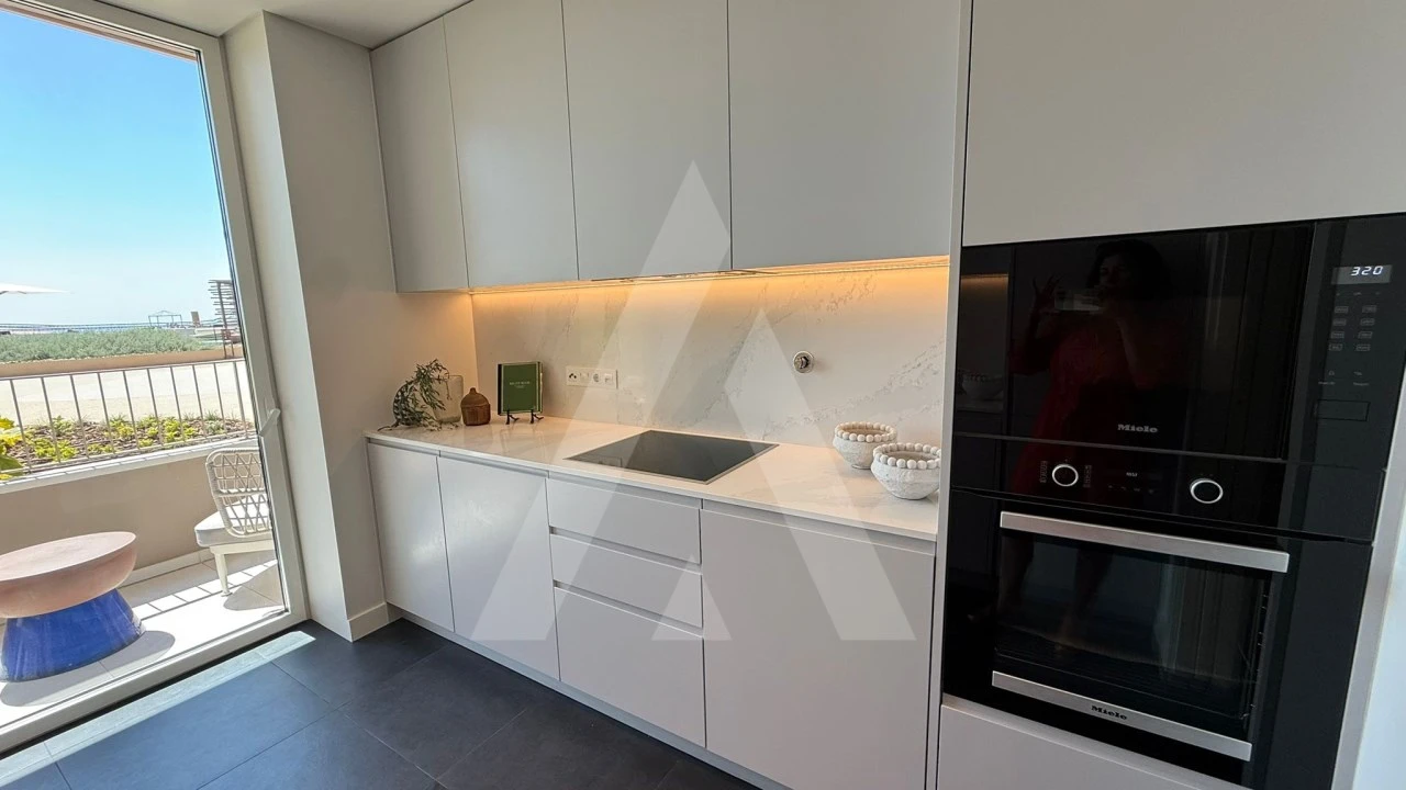Apartamento T2 para Venda em Quarteira Foto 13