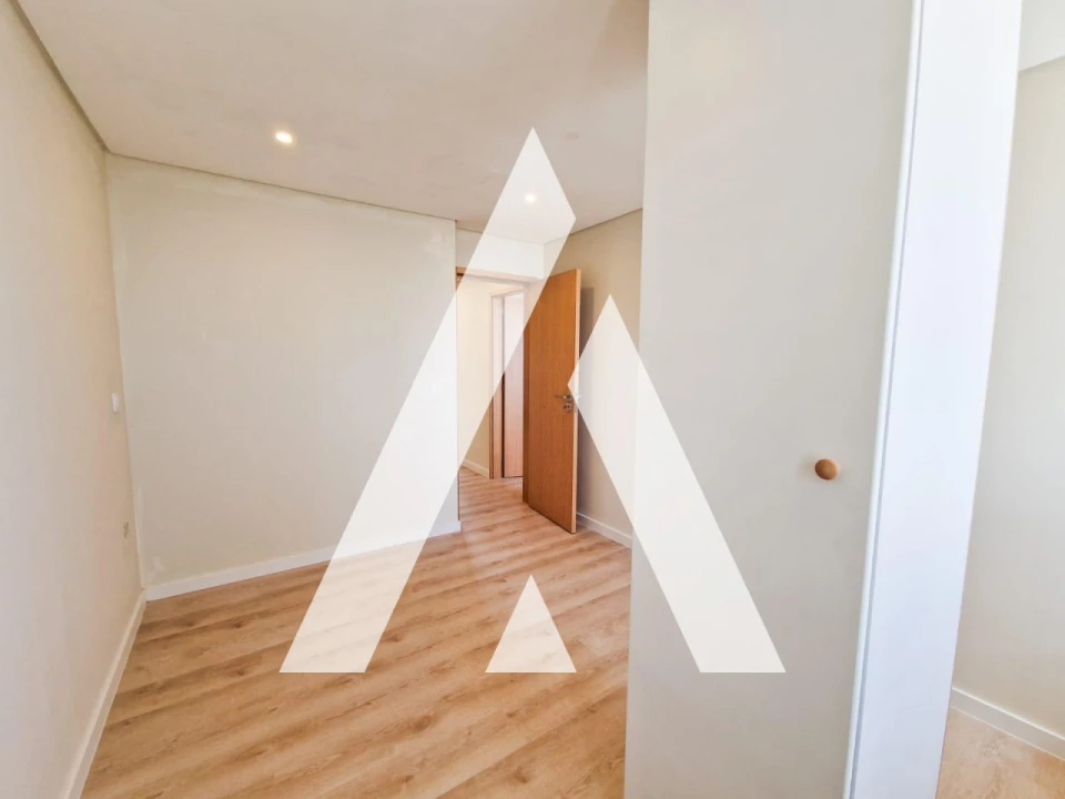 Apartamento T2 para Venda em Gafanha da Encarnação Foto 12