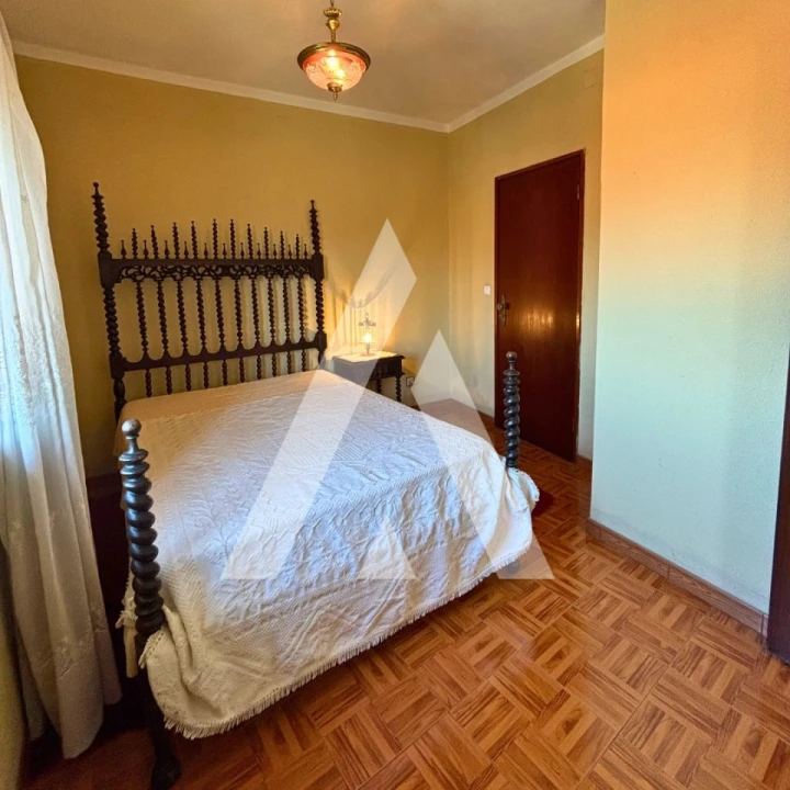 Moradia T3 para Venda em Salamonde Foto 11