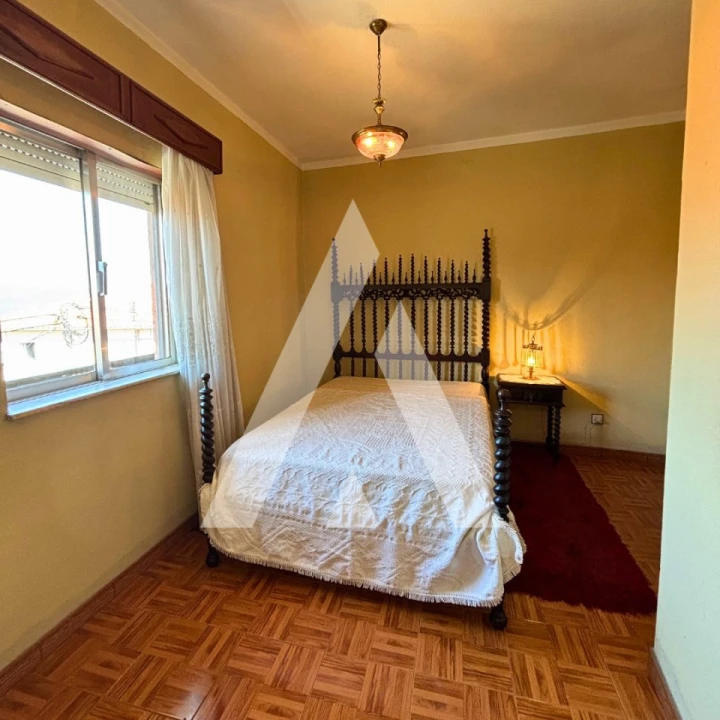 Moradia T3 para Venda em Salamonde Foto 12