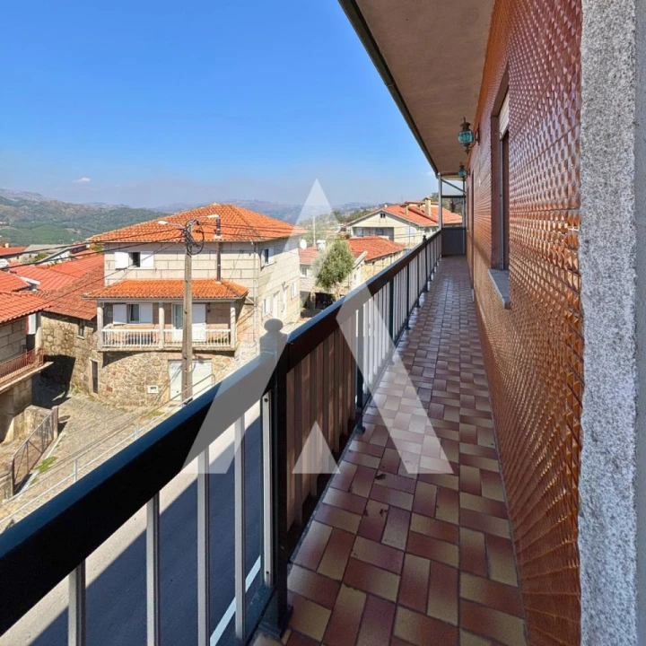 Moradia T3 para Venda em Salamonde Foto 18