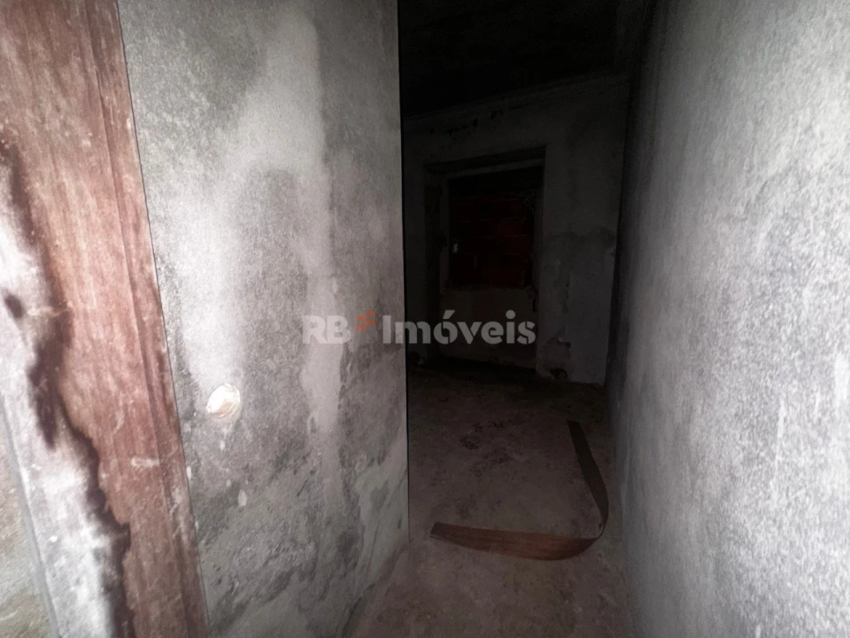 Moradia T4 para Venda em Tramagal Foto 10