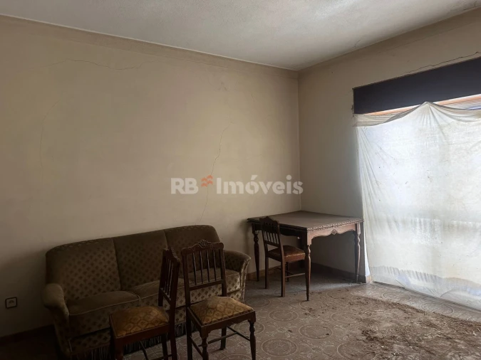 Moradia T4 para Venda em Tramagal Foto 7