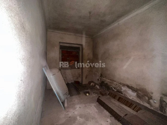 Moradia T4 para Venda em Tramagal Foto 13