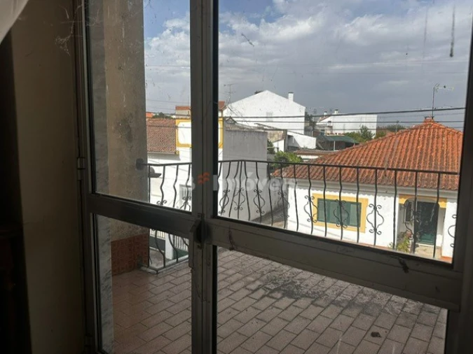 Moradia T4 para Venda em Tramagal Foto 2