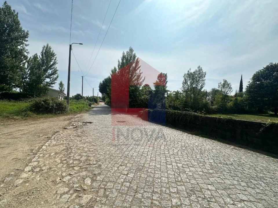 Terreno para Venda em Merelim (São Paio), Panoias e Parada de Tibães Foto 17