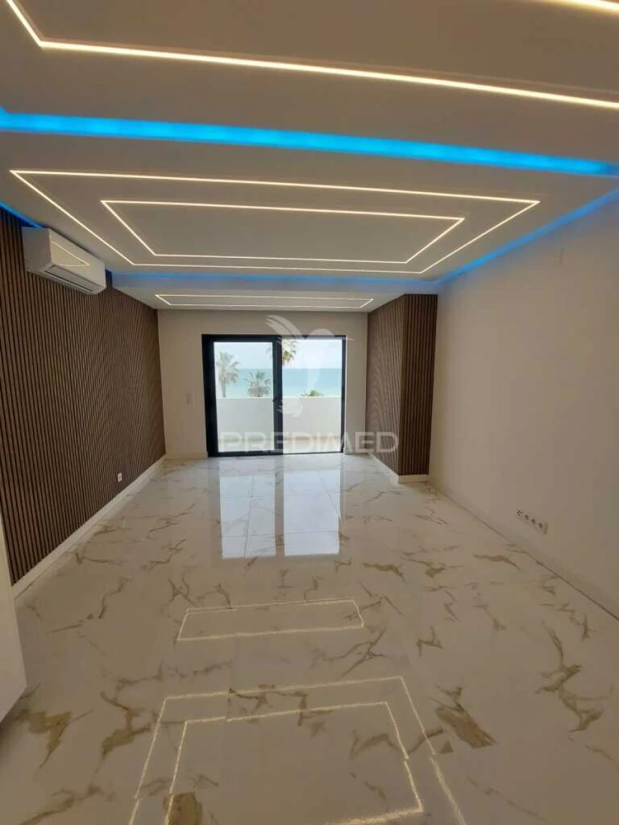 Apartamento T2 para Venda em Quarteira Foto 6