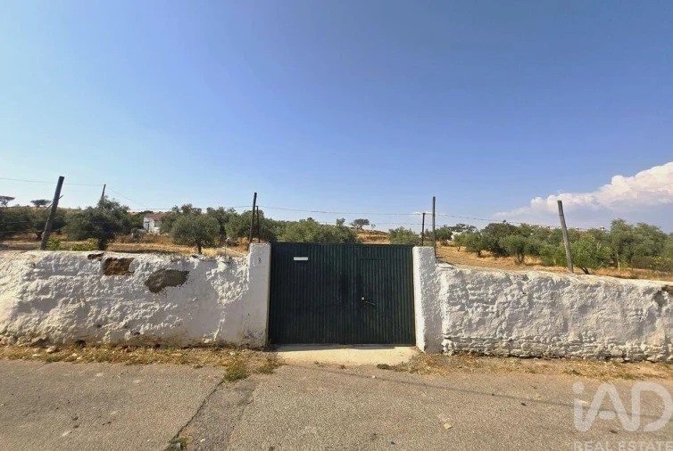 Moradia T3 para Venda em Corte do Pinto Foto 27