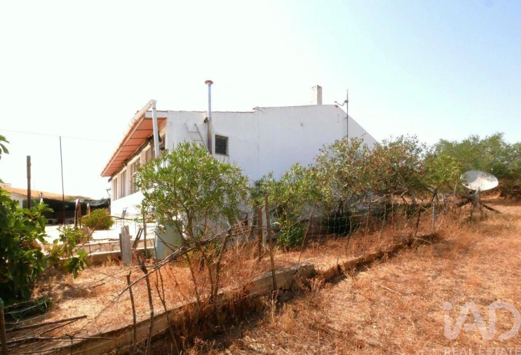 Moradia T3 para Venda em Corte do Pinto Foto 24