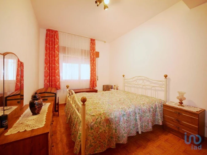 Moradia T3 para Venda em Corte do Pinto Foto 9