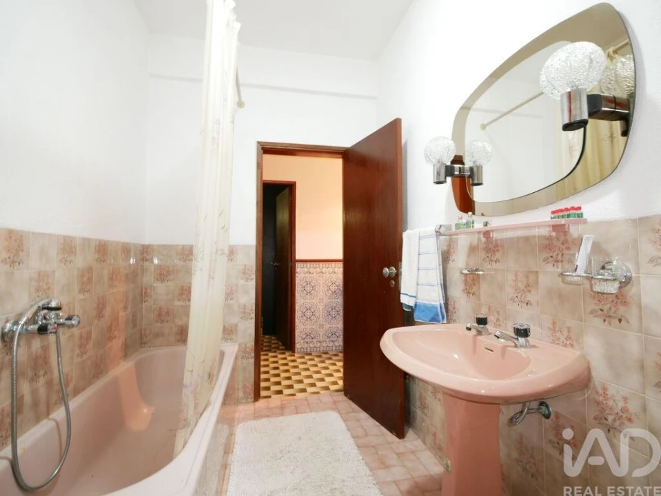 Moradia T3 para Venda em Corte do Pinto Foto 18