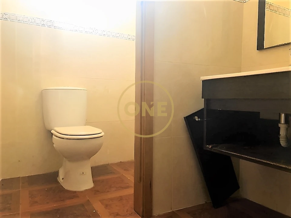 Loja para Arrendamento em Lemenhe, Mouquim e Jesufrei Foto 7