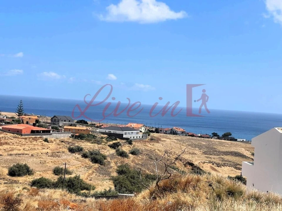 Terreno para Venda em Porto Santo Foto 1
