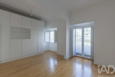 Apartamento T3 para Arrendamento em Avenidas Novas