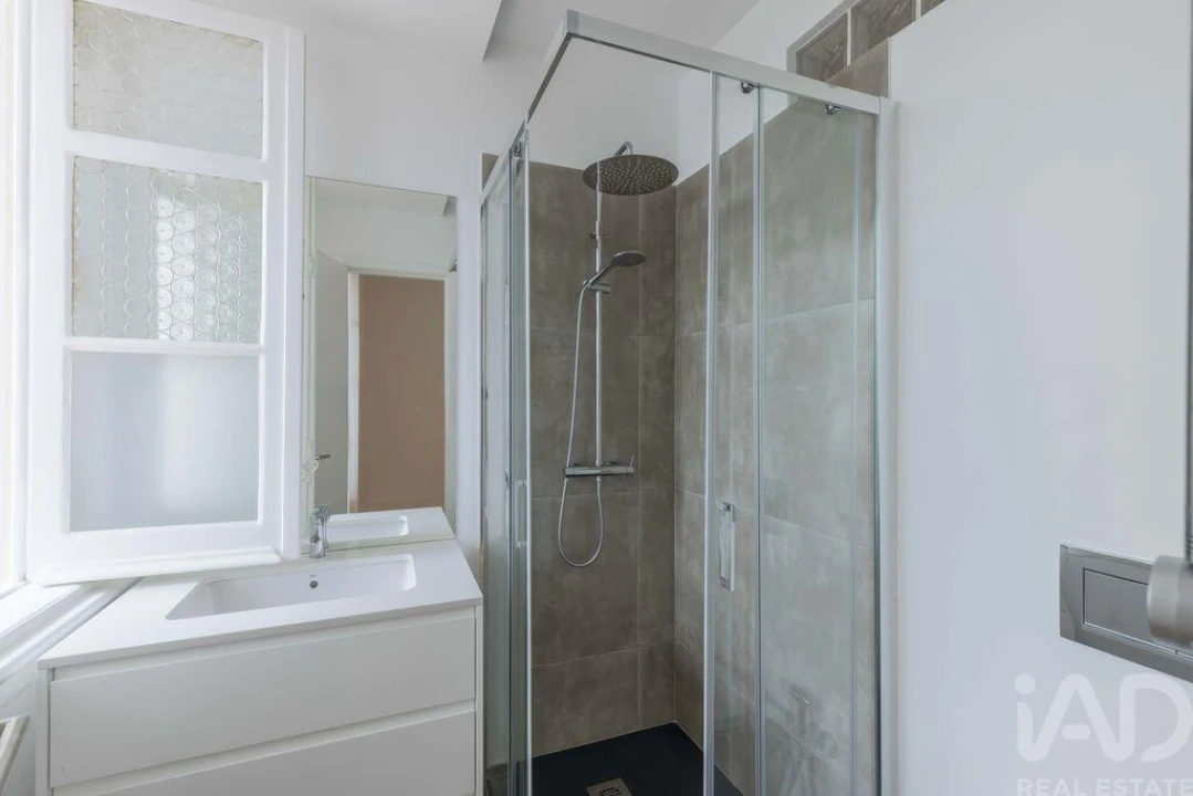 Apartamento T3 para Arrendamento em Avenidas Novas Foto 22