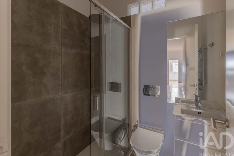 Apartamento T3 para Arrendamento em Avenidas Novas Foto 17