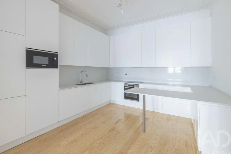 Apartamento T3 para Arrendamento em Avenidas Novas