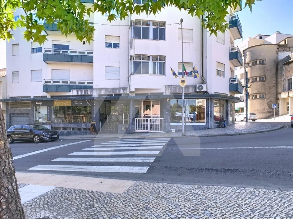 Apartamento T3 para Venda em Ovar, São João, Arada e São Vicente de Pereira Jusã Foto 1