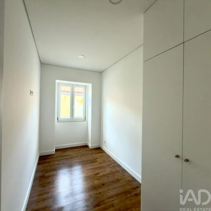 Apartamento T1 para Venda em Alcantara Foto 9