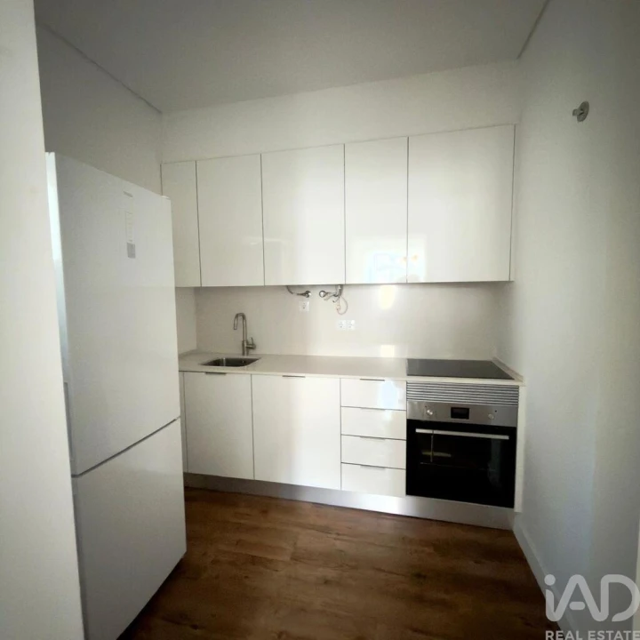 Apartamento T1 para Venda em Alcantara Foto 6
