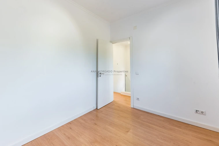 Moradia T3 para Arrendamento em Olivais Foto 23