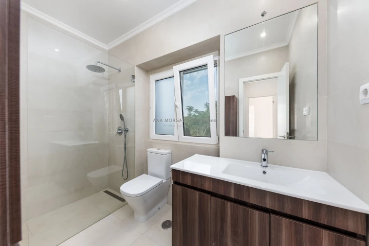 Moradia T3 para Arrendamento em Olivais Foto 34