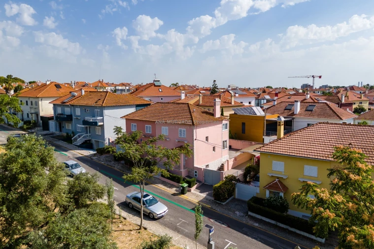 Moradia T3 para Arrendamento em Olivais Foto 4