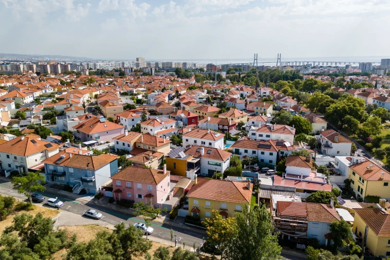 Moradia T3 para Arrendamento em Olivais Foto 39