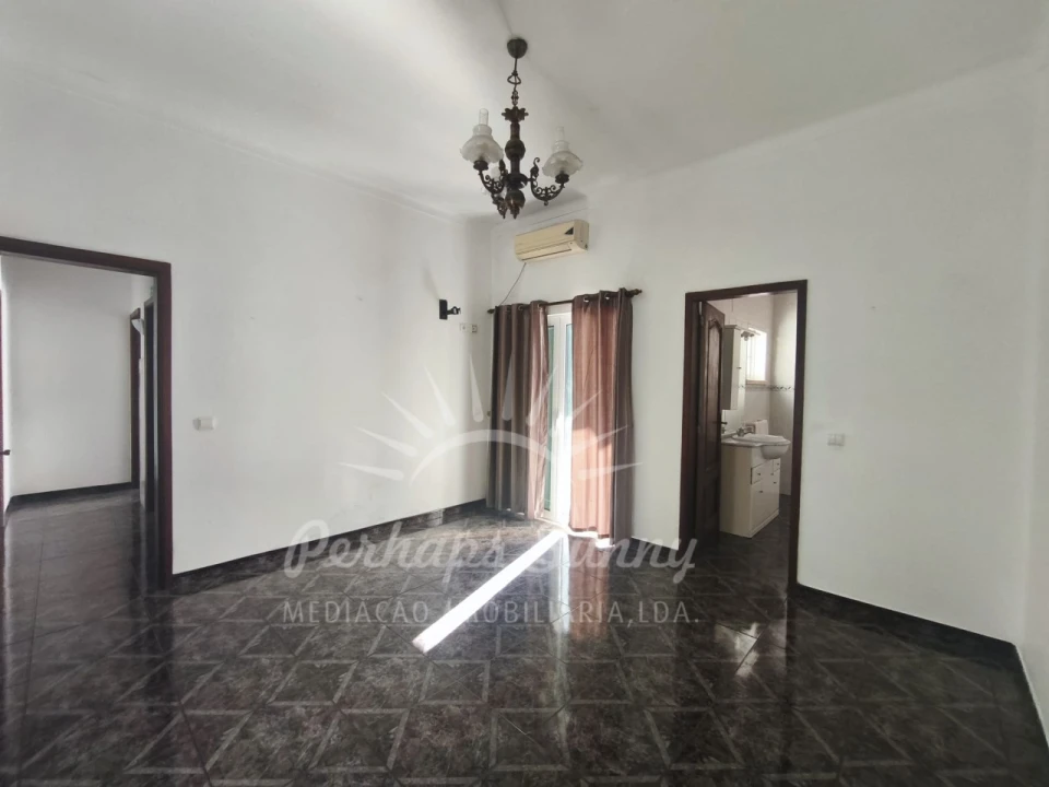 Moradia T4 para Venda em Carvalhal Foto 8