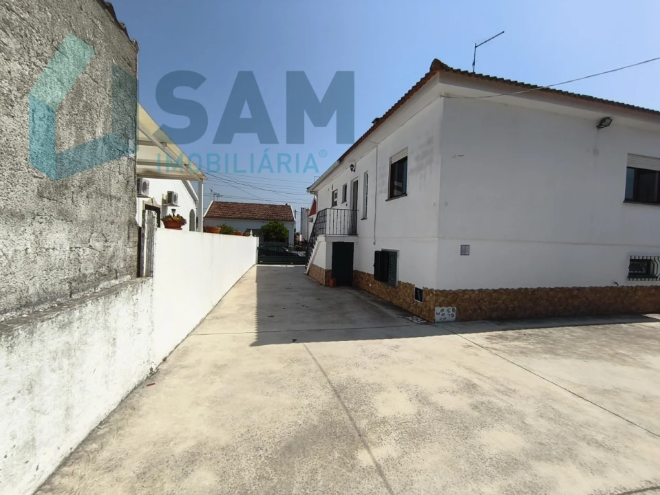 Moradia T4 para Venda em Coruche, Fajarda e Erra Foto 4