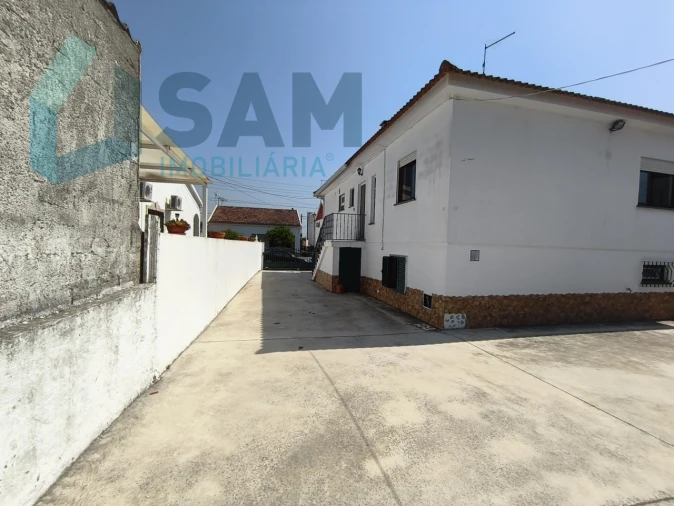 Moradia T4 para Venda em Coruche, Fajarda e Erra Foto 4