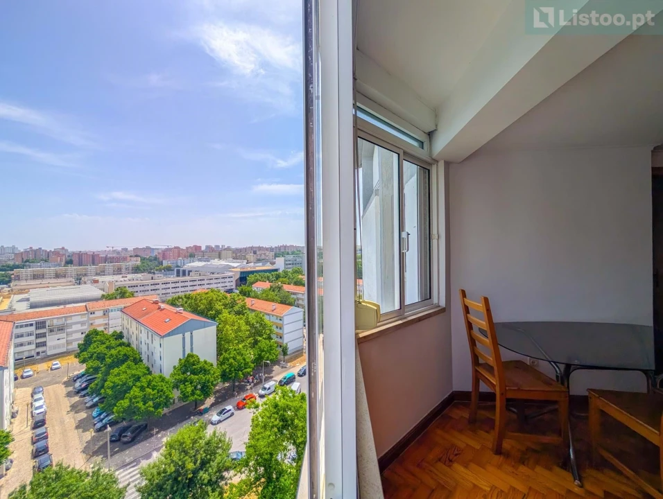 Apartamento T3 para Venda em Olivais Foto 8