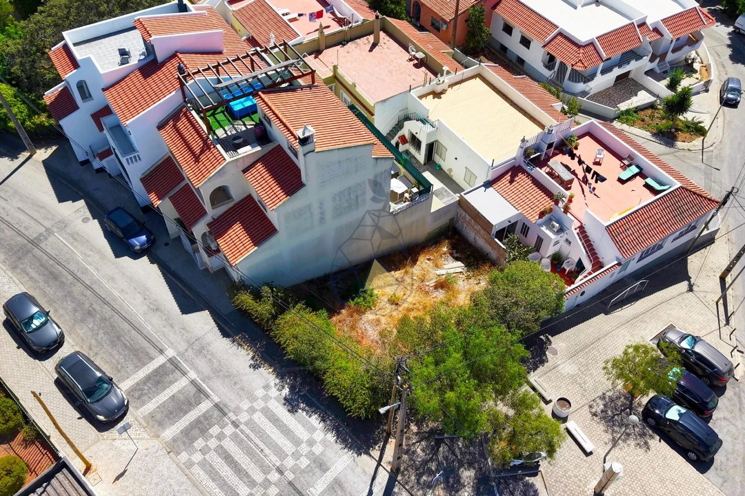 Terreno para Venda em Estômbar e Parchal Foto 2