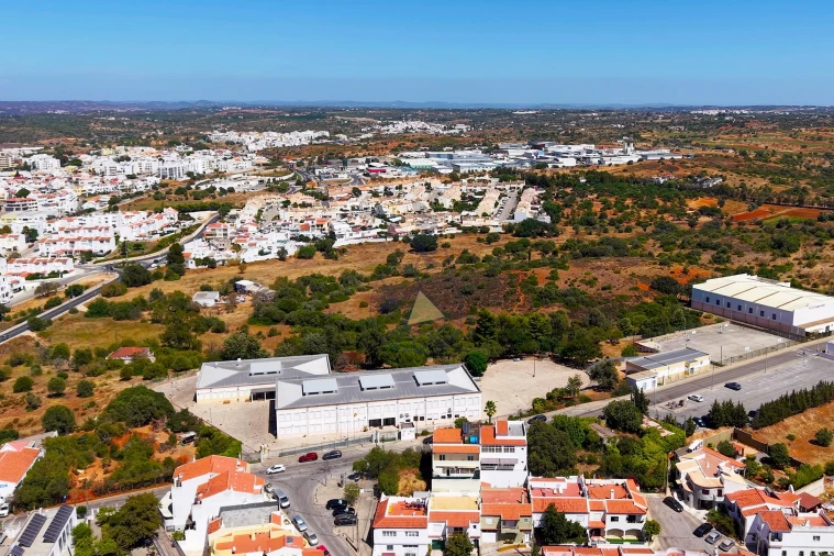 Terreno para Venda em Estômbar e Parchal Foto 9