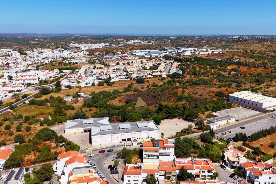 Terreno para Venda em Estômbar e Parchal Foto 9