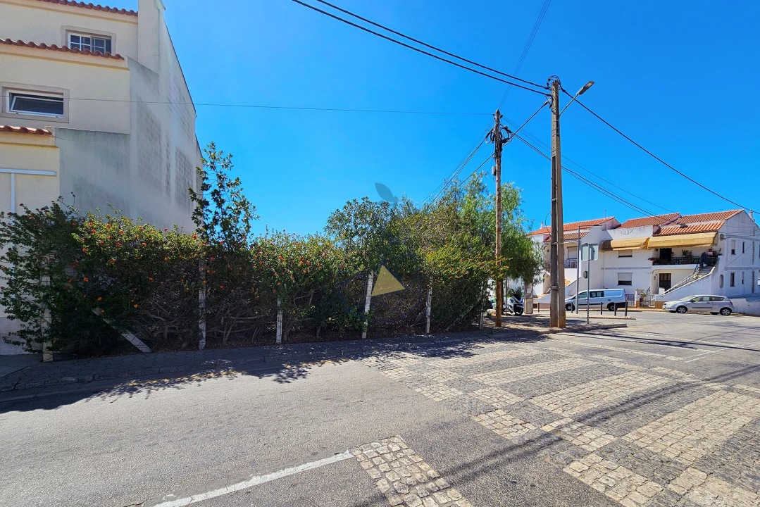 Terreno para Venda em Estômbar e Parchal Foto 6