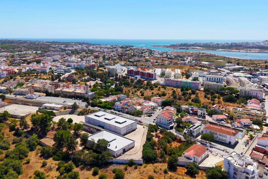 Terreno para Venda em Estômbar e Parchal Foto 4