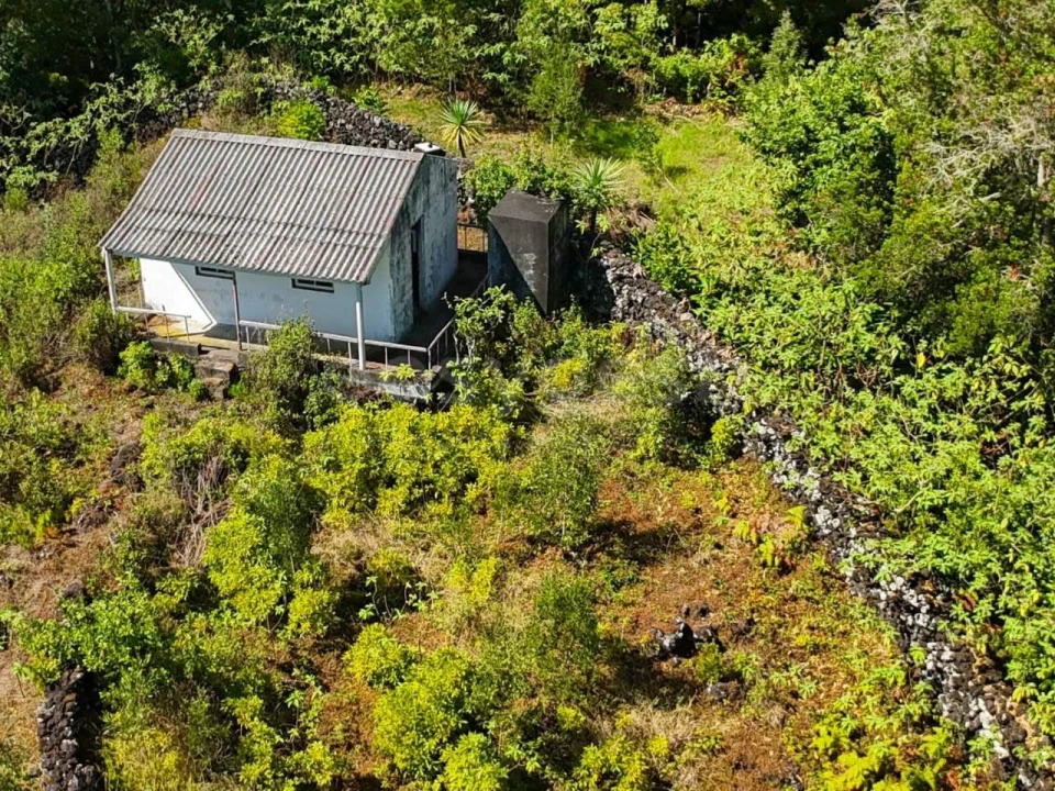 Moradia para Venda em Lajes do Pico Foto 9