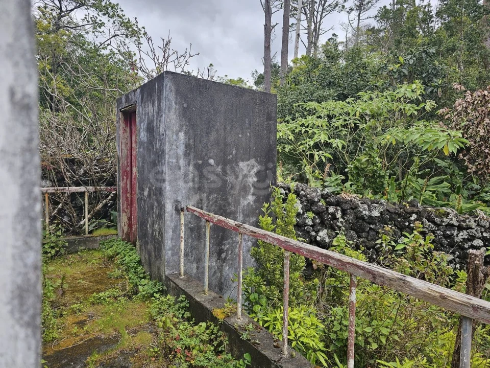 Moradia para Venda em Lajes do Pico Foto 11