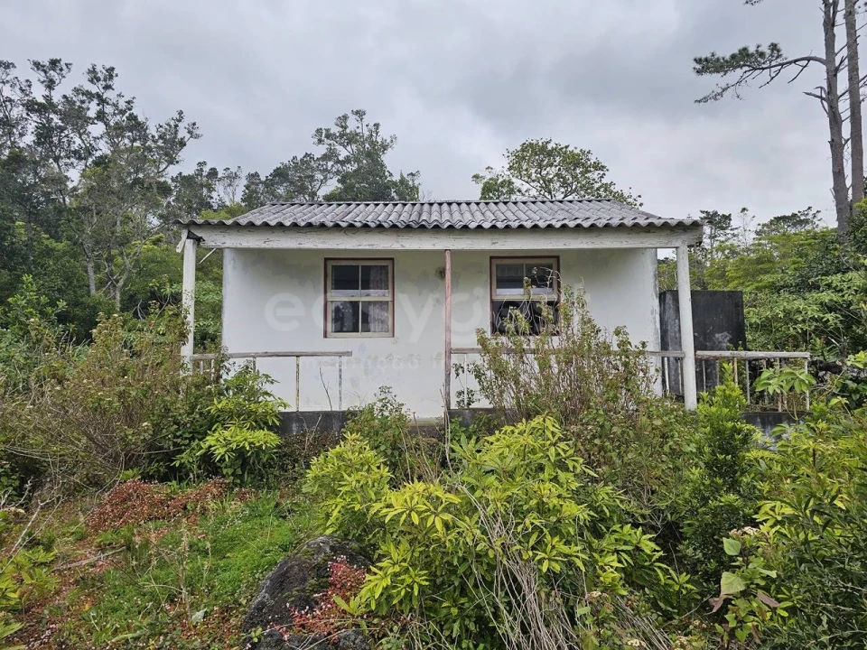 Moradia para Venda em Lajes do Pico Foto 15