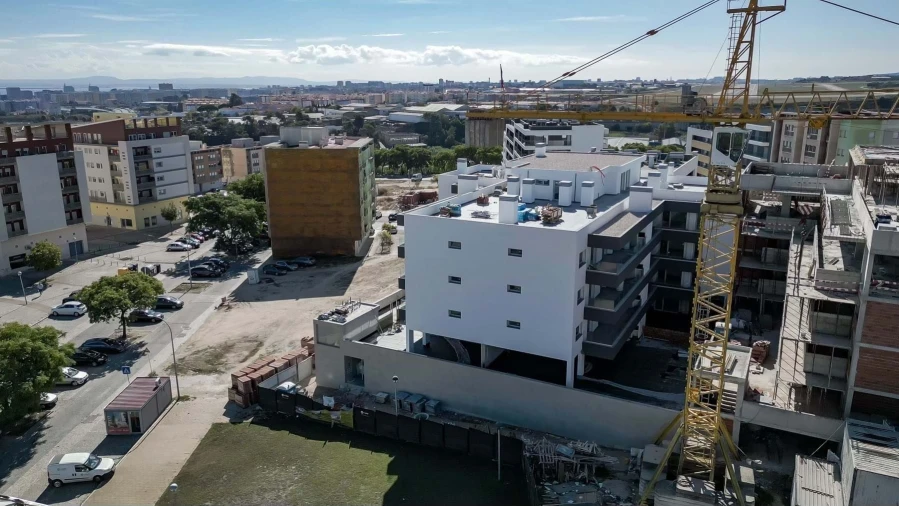 Apartamento T3 para Venda em Camarate, Unhos e Apelação Foto 51