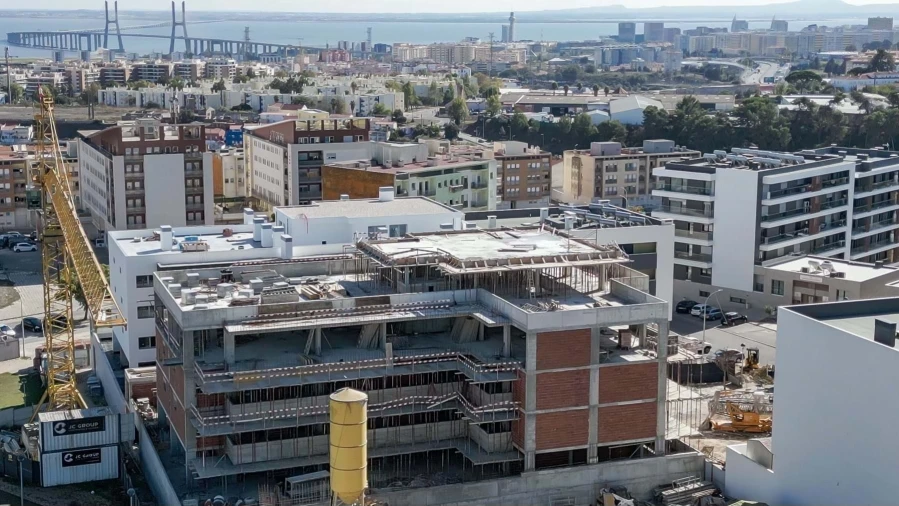 Apartamento T3 para Venda em Camarate, Unhos e Apelação Foto 53