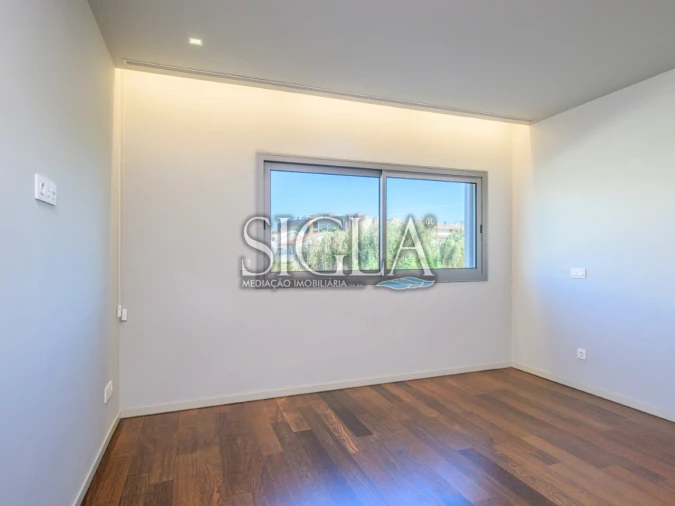 Apartamento T3 para Arrendamento em Canidelo Foto 13