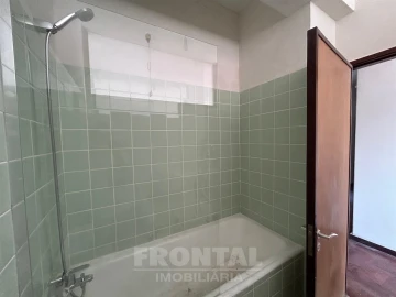 Apartamento T4 para Arrendamento em Cedofeita, Santo Ildefonso, Sé, Miragaia, São Nicolau e Vitória
